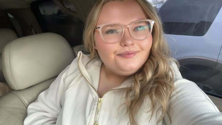 OMG! Minutes ago, Mama June star, Alana, aka Honey Boo Boo just dropped ...